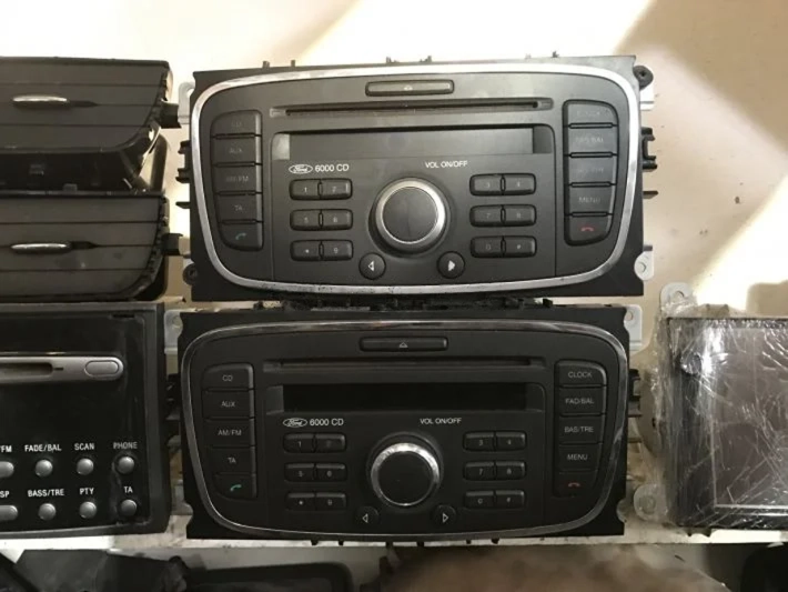 Ford Focus Orjinal Çıkma Teyp