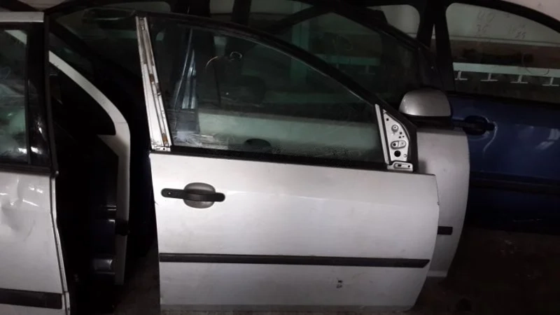 Ford Focus 2006 Çıkma Sağ Ön Kapı