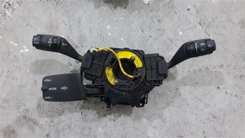 Ford Focus 2011 Çıkma Sinyal Kolu