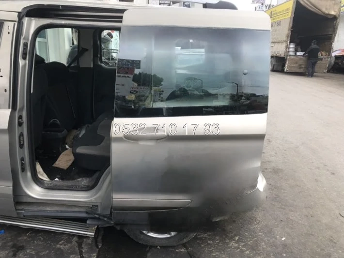 Ford Courier 2016 Çıkma Sol Sürgülü Kapı