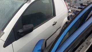 Ford Fiesta Van 2004 Çıkma Sol Ön Kapı